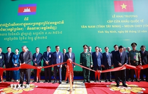 ເພີ່ມທະວີການເຊື່ອມຈອດພື້ນຖານໂຄງລ່າງ ແລະເສດຖະກິດການຄ້າຊາຍແດນ ຫວຽດນາມ-ກຳປູເຈຍ